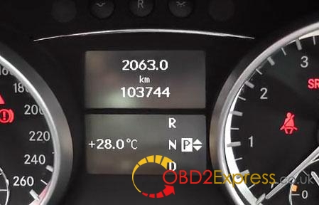 X 300 PRO 20111 1 - How to use OBDSTAR X100 change KM on Mercedes-Benz ML S350 - X-300-PRO-20111