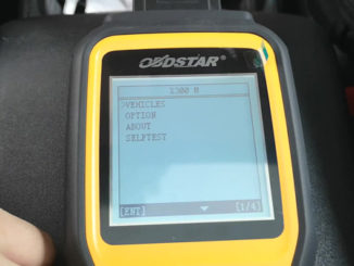 obdstar-x300m-on-2012-land-rover-discovery-4-obd-cluster-calibration-02
