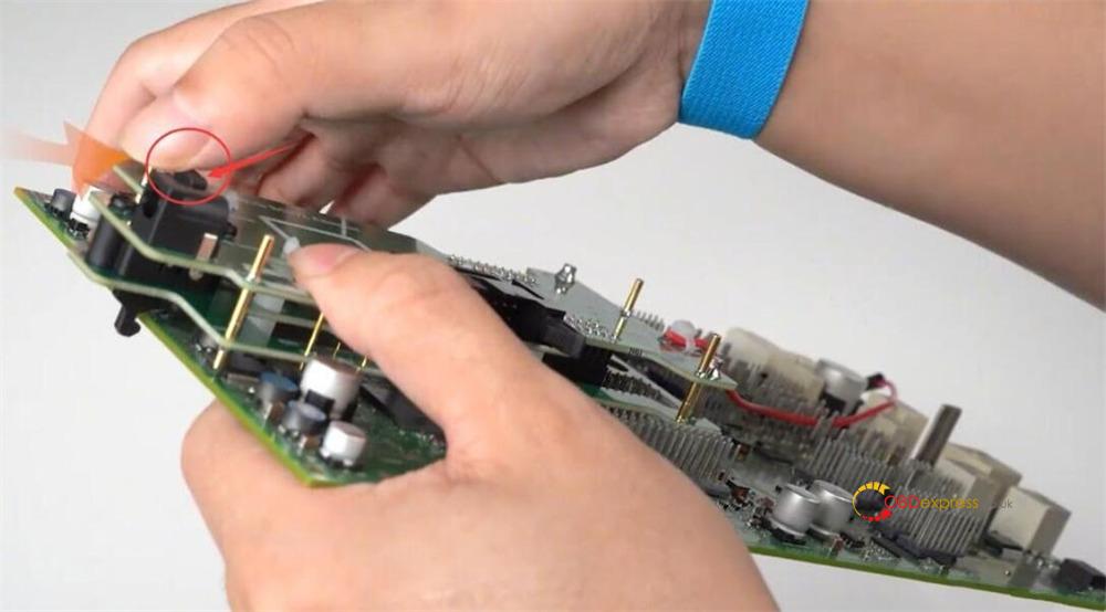 install and uninstall xhorse bmw bdc2 adapter 4