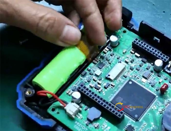 keydiy kd x4 replace damaged screen 8
