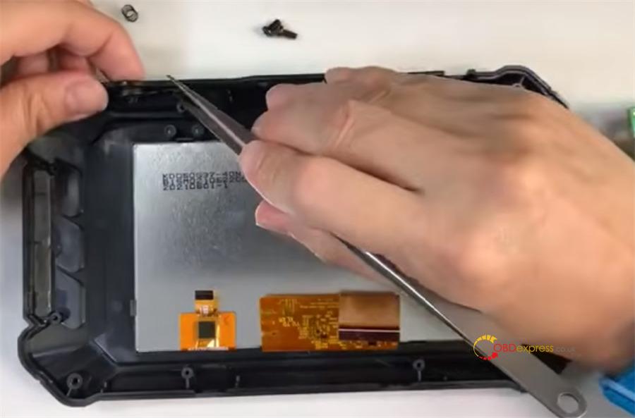 obdstar iscan replace screen and mainboard 8